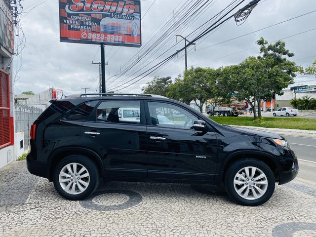 Sorento 2.4 4x2 5 Lugares 2011 - Foto 4
