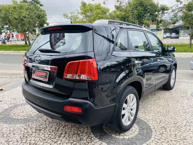 Sorento 2.4 4x2 5 Lugares 2011 - Foto 8