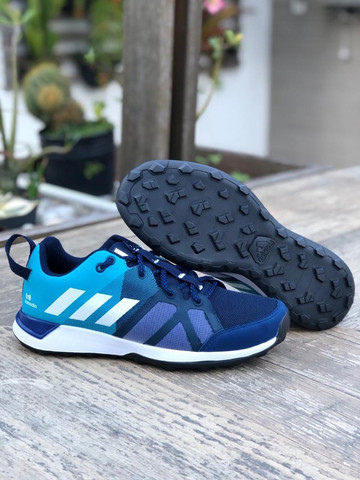 tenis adidas para revenda