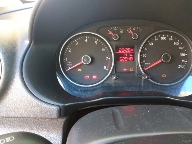 VW Voyage 1.6 2013/2014 - Prata - Foto 10