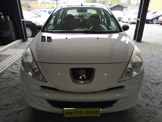 Peugeot 207 Xr 1.4 Branco Completo,com Ar condicionado. - Foto 3