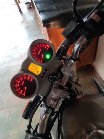 MOTOCICLETA 250 TWISTER