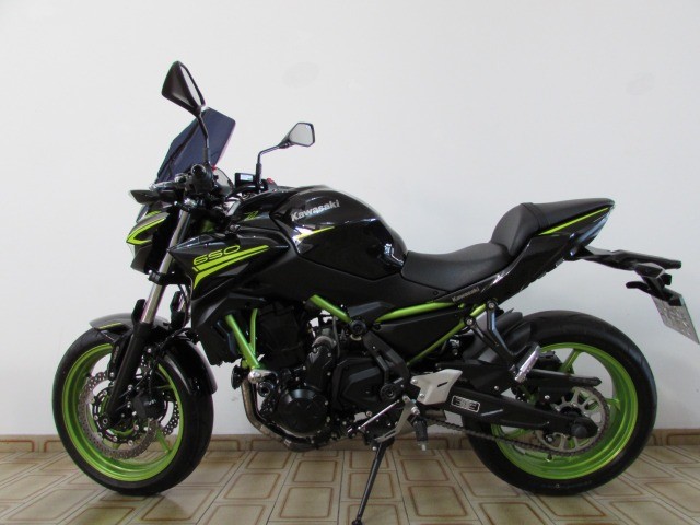 KAWASAKI Z650 ABS 2021.