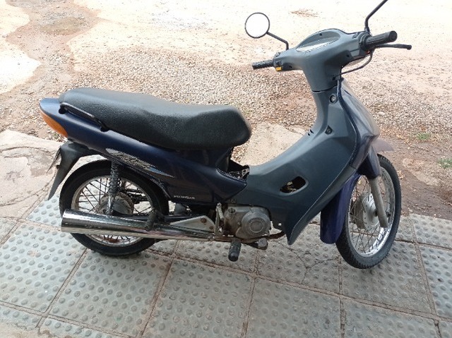 C100 BIZ ANO 2000 / 2001