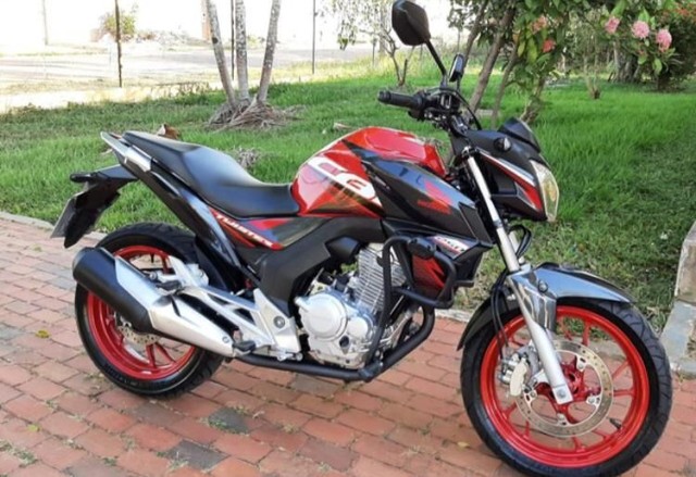 CB TWISTER250 2020