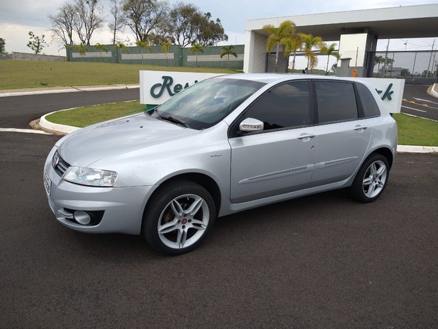 FIAT STILO 1.8 2010 COMPLETO IMPECÁVEL   VENDO OU TROCO 