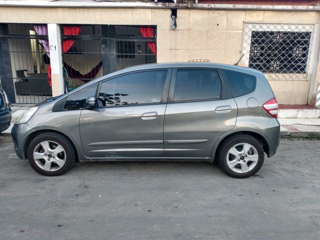 HONDA FIT 1.4 CÂMBIO MANUAL ANO E MODELO 2012