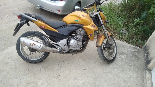 CB 300