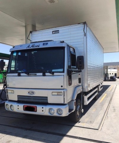 CAMINHÃO BAÚ 75 MIL