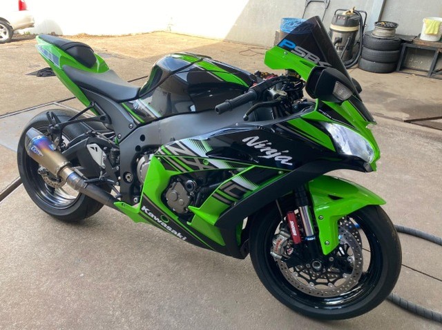 ZX10 KAWASAKI IMPECÁVEL