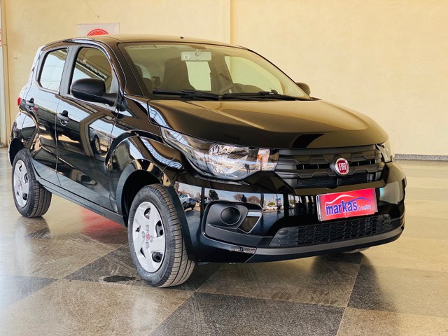 FIAT MOBI LIKE COM 8.000 KM