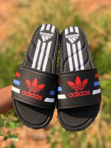 chinelo novo da adidas