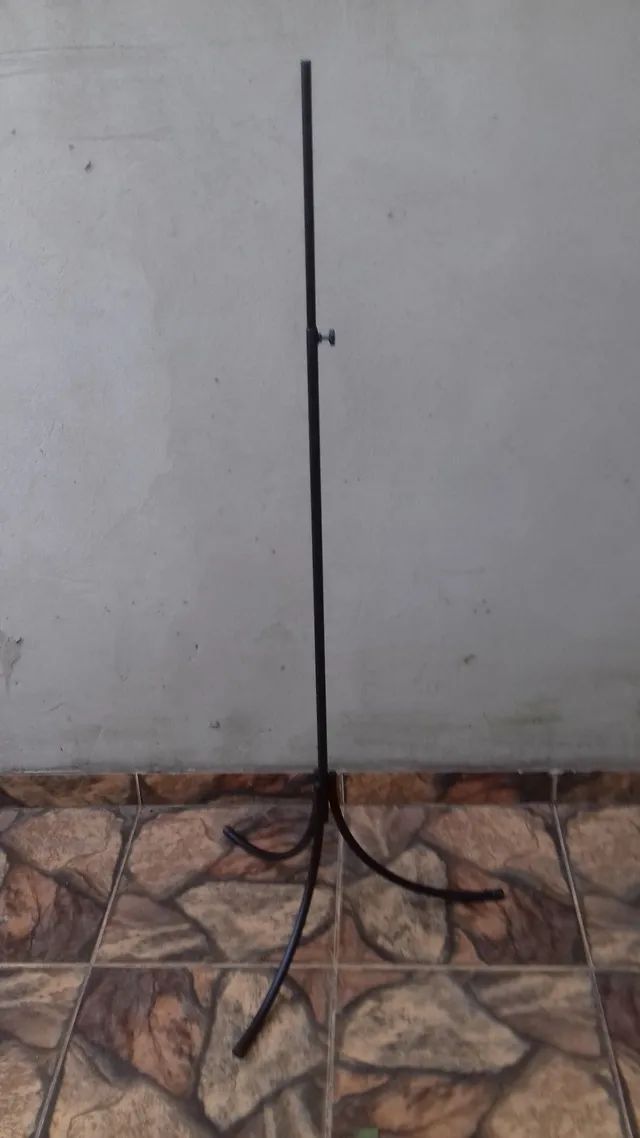 Porta banner de ferro - tripé