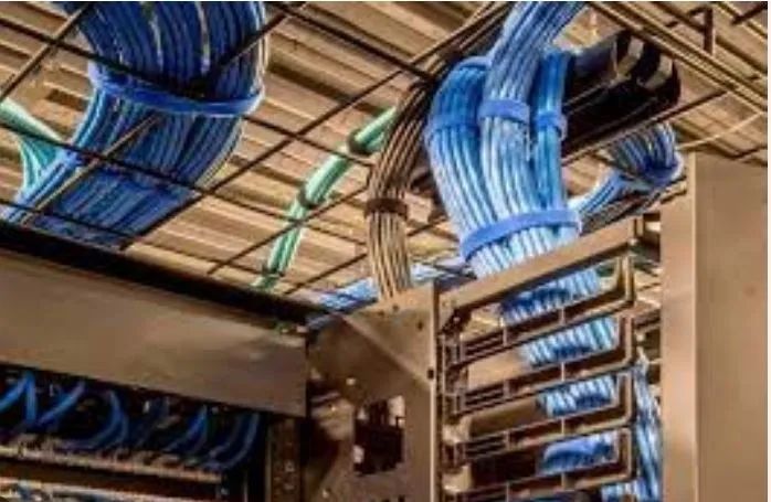 Projetos de  Elétrica  E Redes para Estabelecimentos e Residencias. - Foto 3