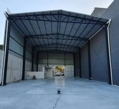 Galpão pré-moldado estrutura metalica 9x10 metros - Foto 2