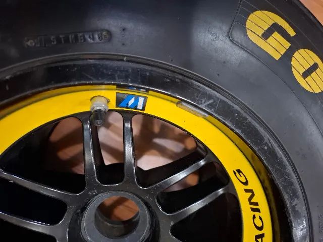 Roda + Pneu de Fórmula 1 - Williams 1996 Damon Hill - Foto 5