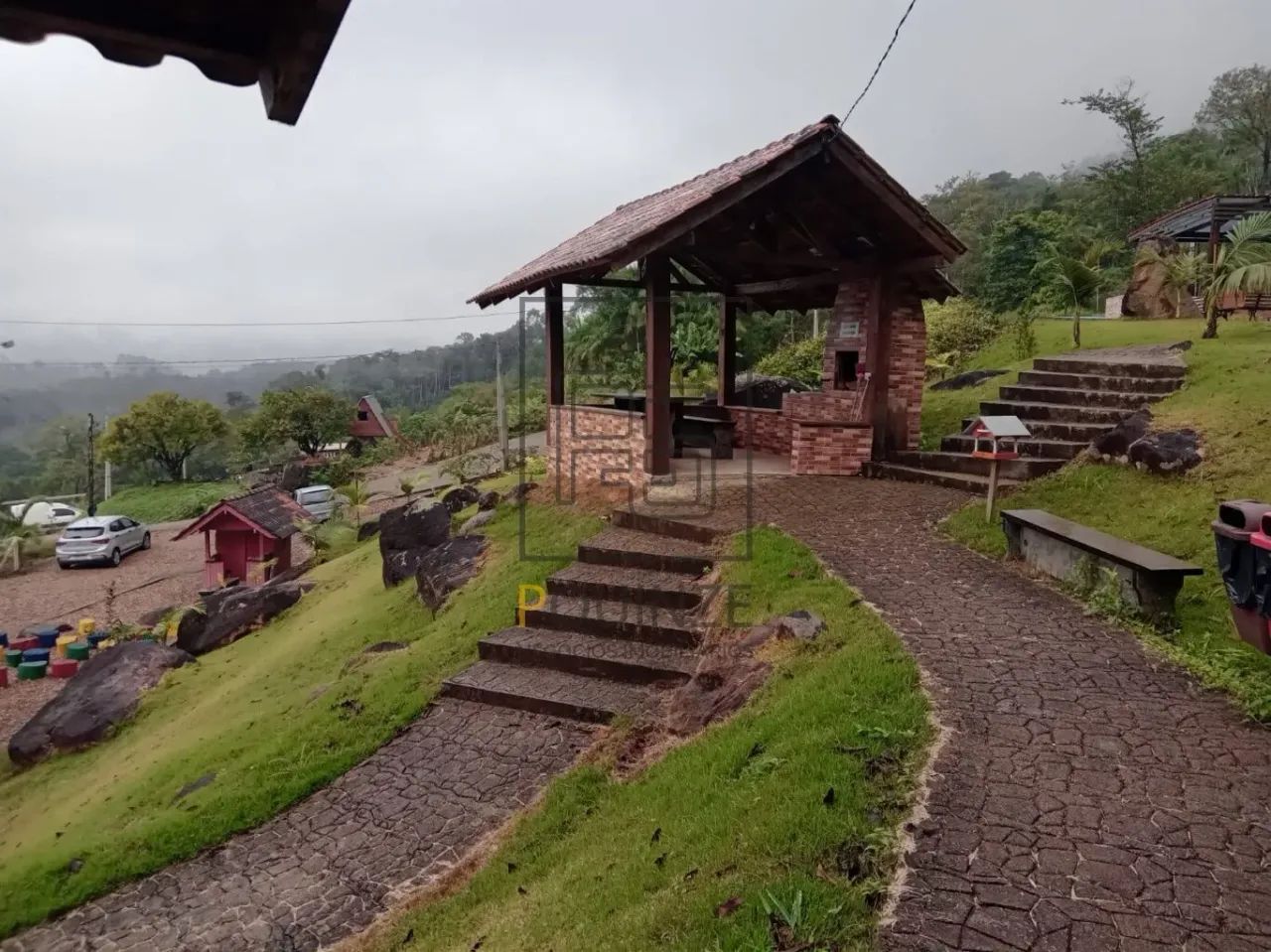 TERRENO EM CONDOMINIO FECHADO ESTILO SITIO! PRONTO PARA CONSTRUIR - Foto 7