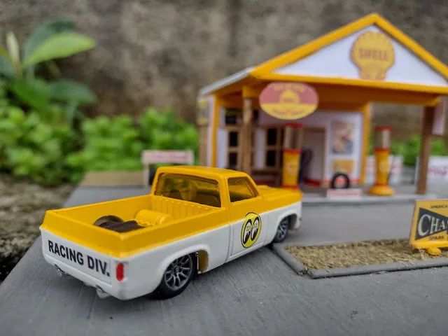 Hot Wheels Silverado '83 'Customizada' - Leia a descrição - Foto 2