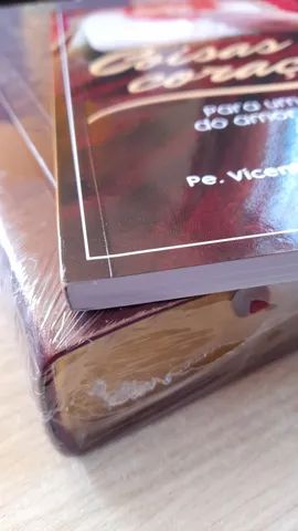 Bíblia Sagrada edição Luxo, Vinho e letra grande. Mais Coisas do Coração. Livros novos. - Foto 2