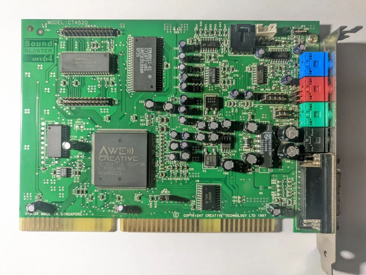 Placa de Som Creative Sound Blaster AWE64
