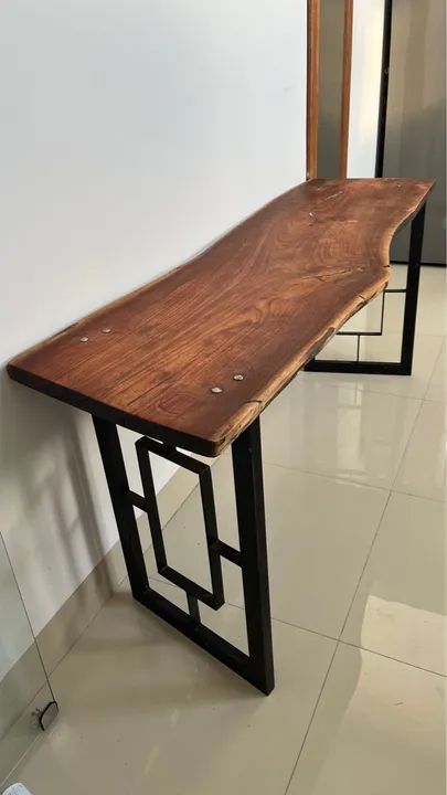 Mesa de Prancha Rústica - Madeira Resistente com Pés de Ferro (2,04m)
