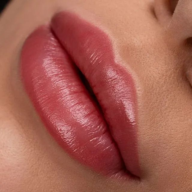 Micropigmentação labial/@simoneeyebrows