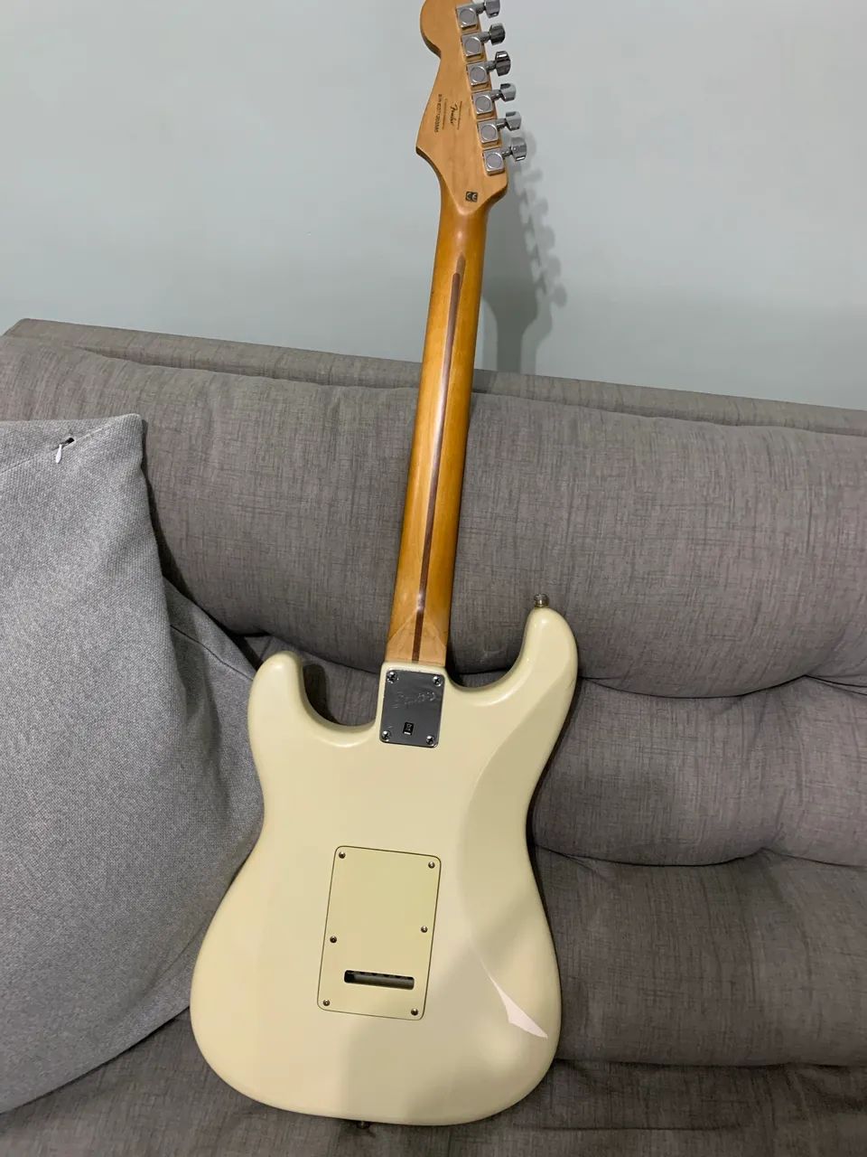 【美品】Squier Deluxe Stratocaster squier stratocaster deluxe