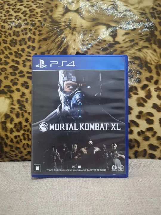 PS4 EM PERFEITO ESTADO COM 5 CONTROLES   - Foto 5