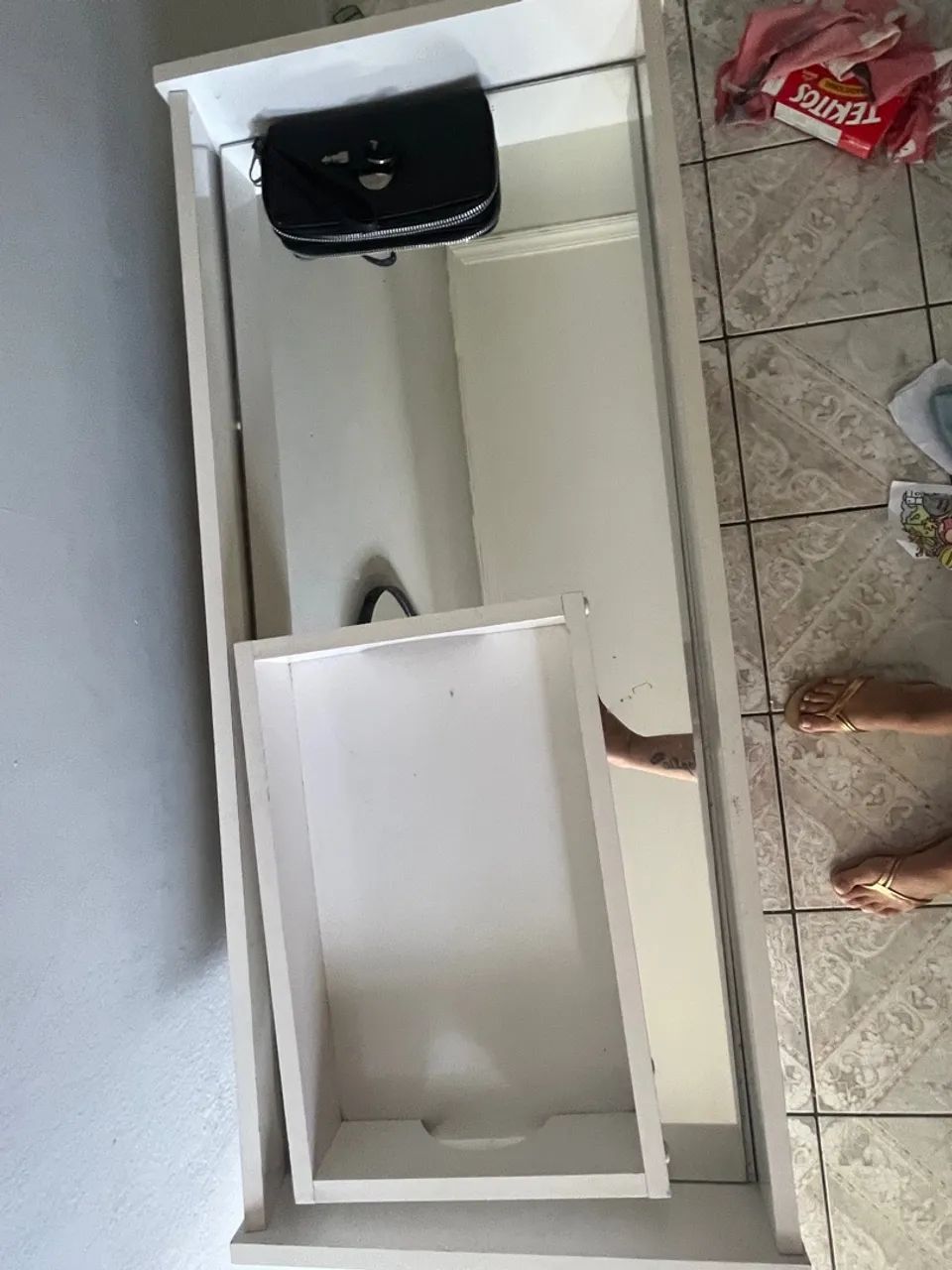 Aparador com vidro e lugar para bebidas - Foto 3