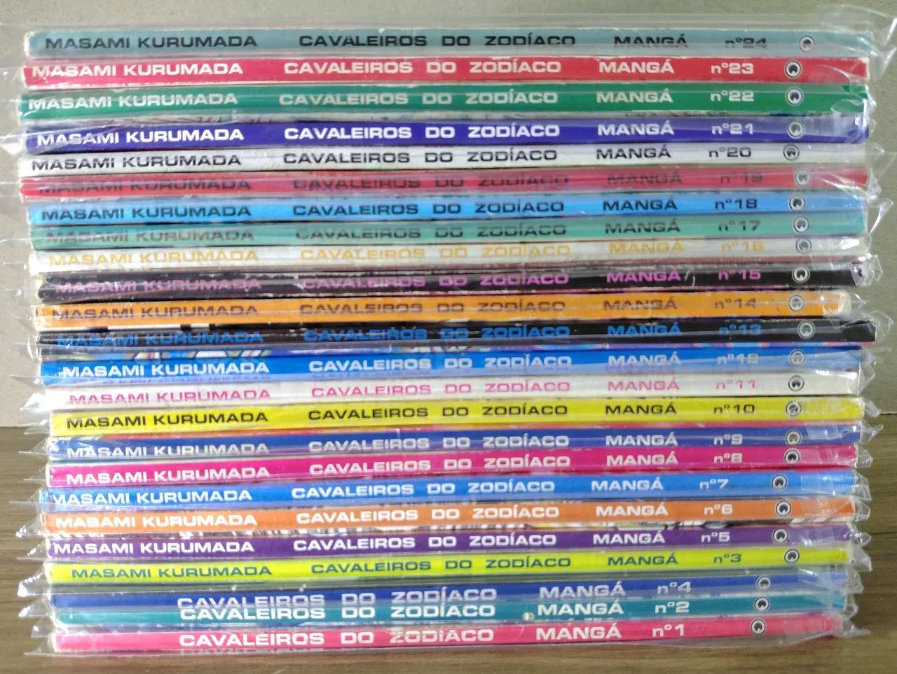 Cavaleiros do Zodíaco Saint Seiya - Livros e revistas - Flores