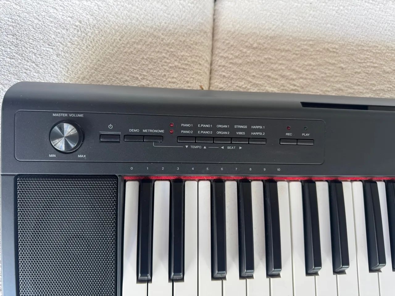 Piano digital yamaha np12b