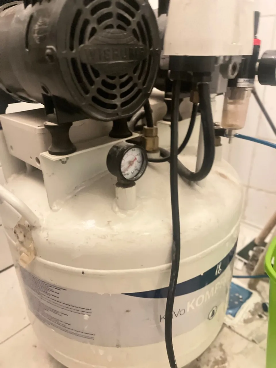 Compressor de Ar Odontológico Kavo Kompressor 18