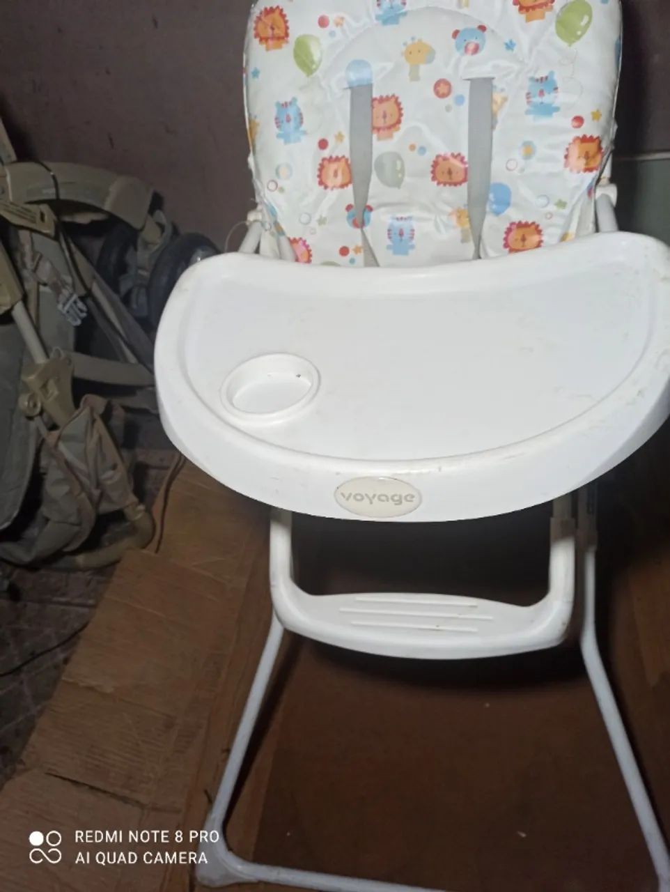 cadeirinha  de   alimentação 