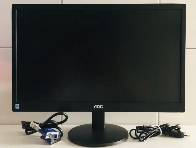 Monitor Aoc de 19 PL com saída HDMI em perfeito Estado.