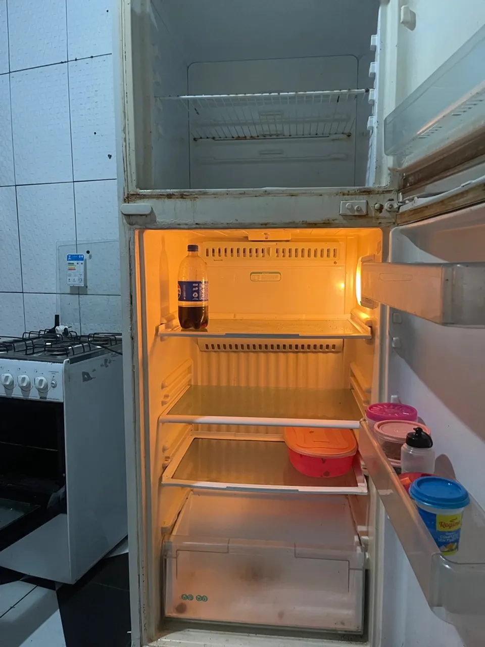 Geladeira usada - Necessita de reparos
