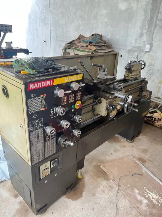 Vendo torno 59,900 e fresa 22 mil conjunto 80 mil