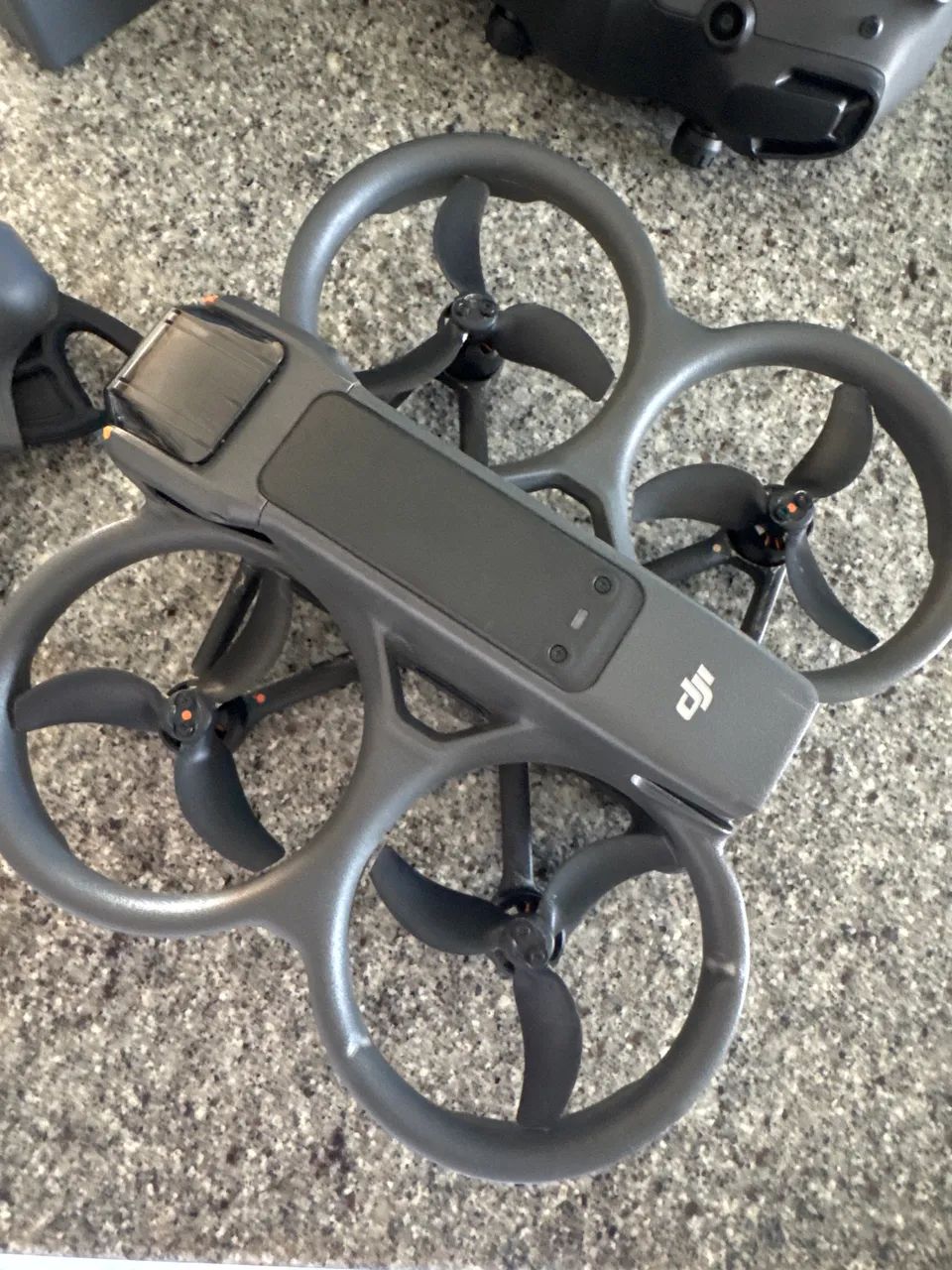 DJI AVATA 2 FLY MORE COMBO  - Foto 5