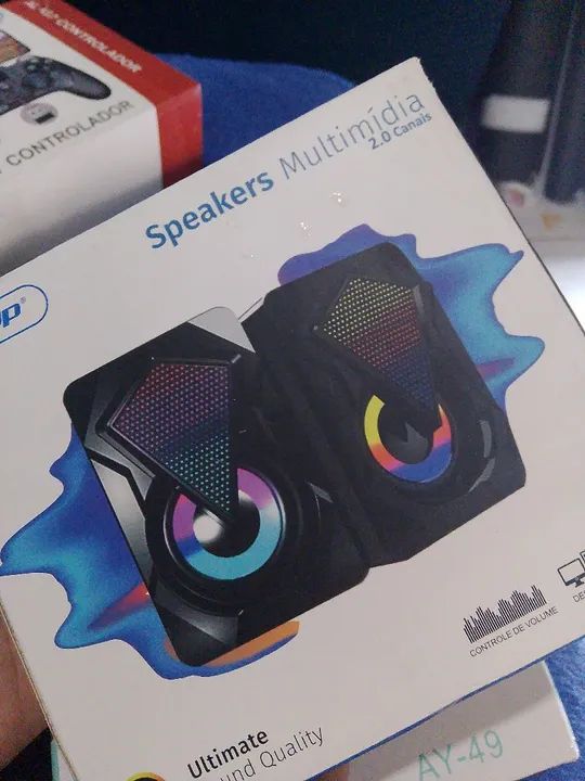 Caixa de Som 2.0 Canais com Iluminação LED