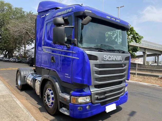 scania r440  4x2  ano 2013
