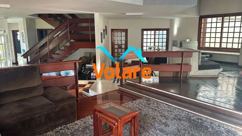 Aluguel de Casa em Alphaville, Santana de Parnaíba-SP: 4 Quartos, 4 Suítes, 7 Banheiros, 4