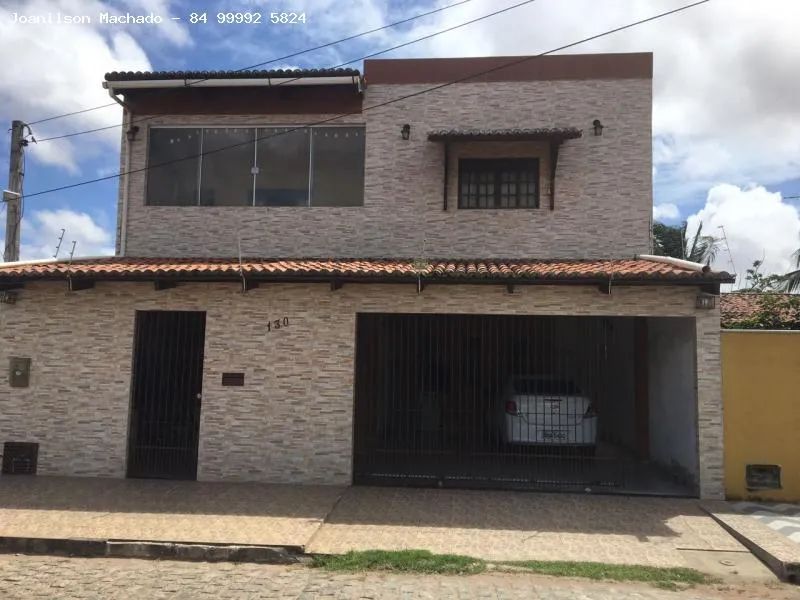 CASA DUPLEX NO PARQUE DOS COQUEIROS  4/4  170m²