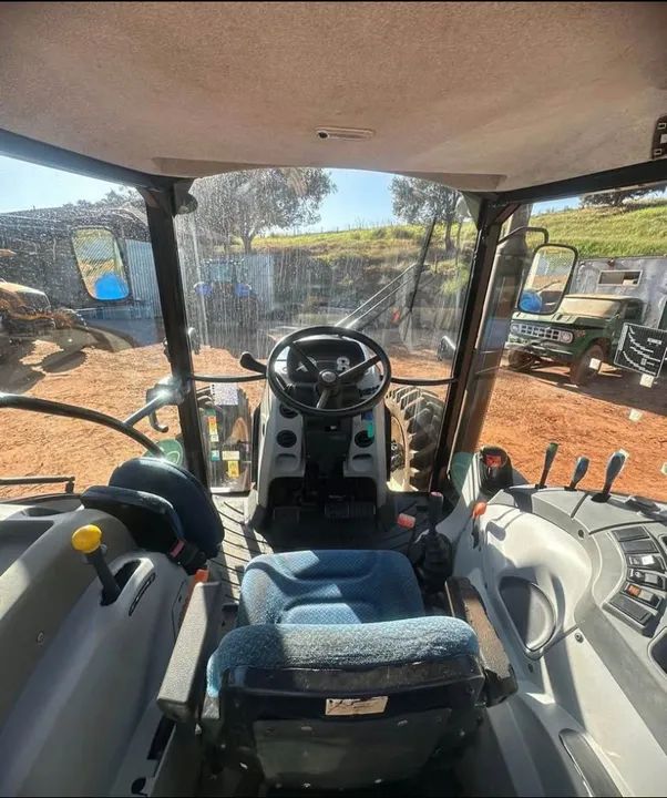 Trator Agrícola New Holland - Foto 2