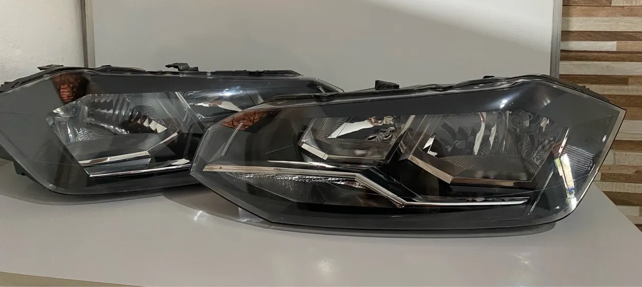 Par faróis dianteiros VW Polo 2018 ORIGINAL