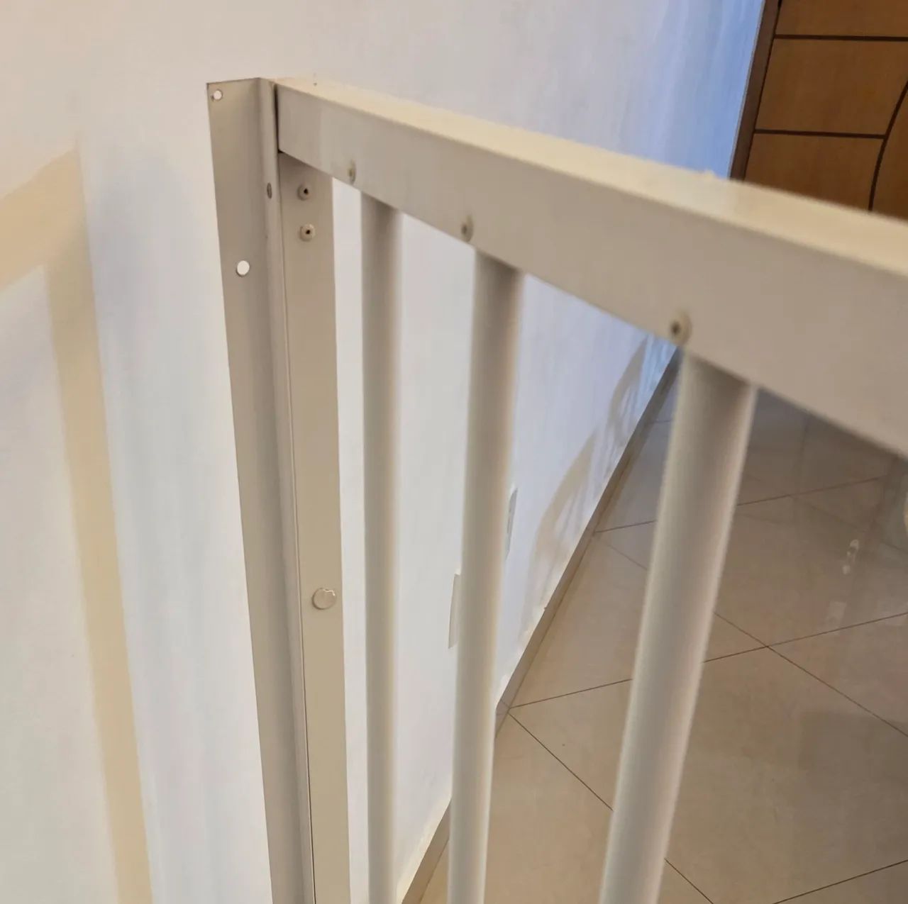 Grade de Janela de Alumínio Branco - 106 x 108 cm - Usada - Foto 3