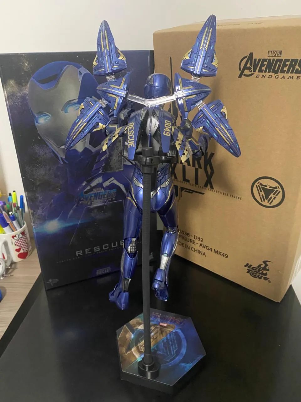 Rescue Endgame 1/6 Hot Toys - Foto 2