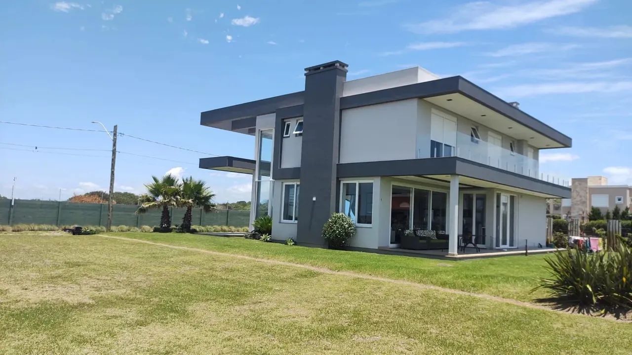 Sobrado à venda com 460 m2 e 5 suítes no Condominio Ocean Side - Torres RS - Foto 4