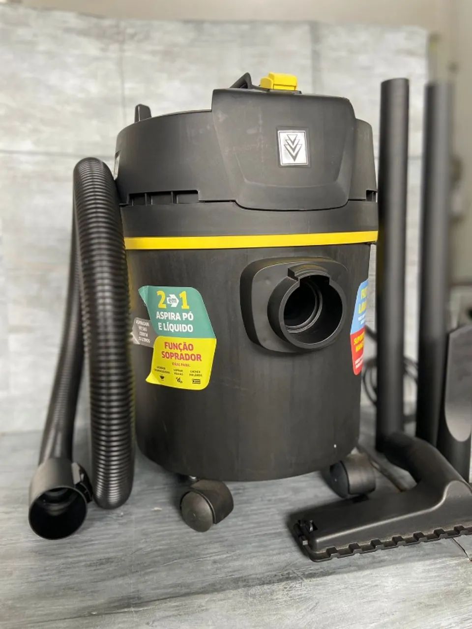 Aspirador de líquido e pó NT 585 basic