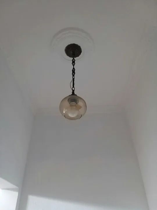 4 pendentes disponiveis de 1 lâmpada cada com bocal de vidro - Foto 4