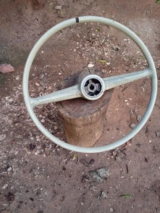 Volante antigo de carro