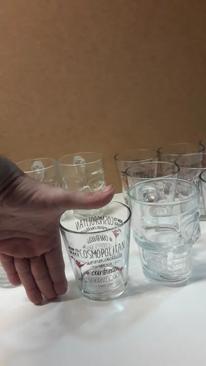 Kit 6 Canecas Chopp Caveira - R$ 60 / Kit 9 Copos Cosmopolitan - R$ 90 - Foto 4